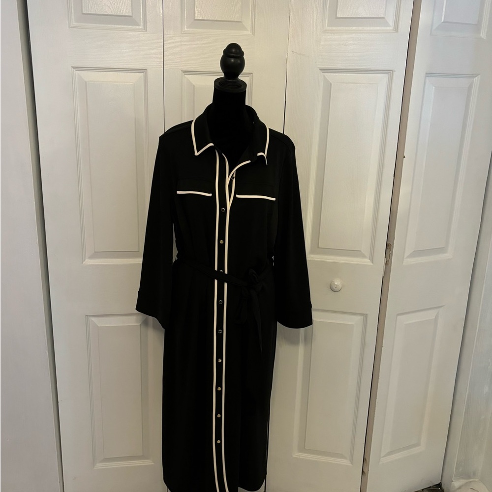 Talbots Tipped Jersey Midi Shirtdress Long Sleeve NWT Black With White Trim - Picture 3 of 6